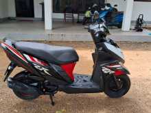 https://riyasewana.com/uploads/yamaha-ray-zr-3114422313354.jpg