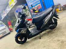 Yamaha Ray Zr 2019 Motorbike