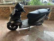 https://riyasewana.com/uploads/yamaha-ray-zr-3116413522292.jpg