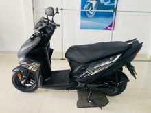 https://riyasewana.com/uploads/yamaha-ray-zr-31214081713.jpg