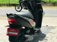 https://riyasewana.com/uploads/yamaha-ray-zr-31631091285.jpg