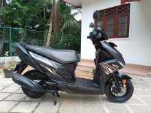 https://riyasewana.com/uploads/yamaha-ray-zr-31747054173.jpg