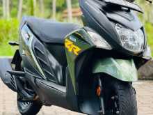 Yamaha Ray Zr 2018 Motorbike