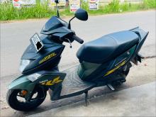 Yamaha Ray Zr 2018 Motorbike