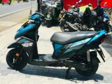 https://riyasewana.com/uploads/yamaha-ray-zr-41006211823.jpg