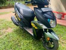 https://riyasewana.com/uploads/yamaha-ray-zr-41021564232.jpg