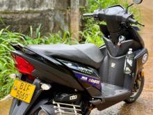 https://riyasewana.com/uploads/yamaha-ray-zr-411575524423.jpg
