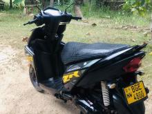 https://riyasewana.com/uploads/yamaha-ray-zr-413454524603.jpg