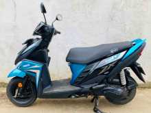 https://riyasewana.com/uploads/yamaha-ray-zr-41422161115.jpg