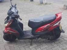 Yamaha Ray ZR 2015 Motorbike