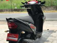 https://riyasewana.com/uploads/yamaha-ray-zr-4949051574.jpg