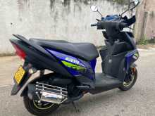 https://riyasewana.com/uploads/yamaha-ray-zr-5015371226.jpg