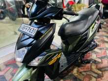 https://riyasewana.com/uploads/yamaha-ray-zr-51242281042.jpg