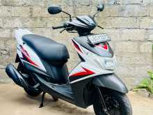 Yamaha Ray ZR 2015 Motorbike