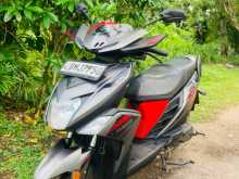 Yamaha Ray Zr Street Rally 2019 Onlight Model 2019 Motorbike