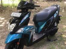 https://riyasewana.com/uploads/yamaha-ray-zr-616195922063.jpg