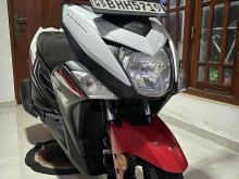 https://riyasewana.com/uploads/yamaha-ray-zr-619403124273.jpg