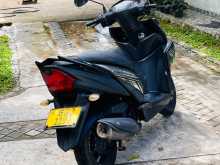 https://riyasewana.com/uploads/yamaha-ray-zr-68151713253.jpg
