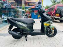 https://riyasewana.com/uploads/yamaha-ray-zr-6842351473.jpg