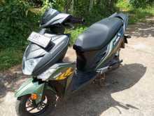 https://riyasewana.com/uploads/yamaha-ray-zr-69060613643.jpg