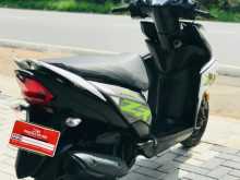 https://riyasewana.com/uploads/yamaha-ray-zr-71436481914.jpg