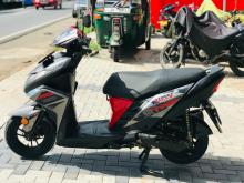 https://riyasewana.com/uploads/yamaha-ray-zr-71530358064.jpg