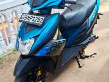 https://riyasewana.com/uploads/yamaha-ray-zr-717354313072.jpg