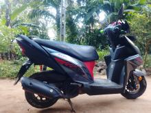 https://riyasewana.com/uploads/yamaha-ray-zr-817473919184.jpg