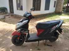 https://riyasewana.com/uploads/yamaha-ray-zr-823272213202.jpg