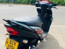 https://riyasewana.com/uploads/yamaha-ray-zr-91028421624.jpg