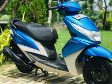 Yamaha Ray ZR 2013 Motorbike