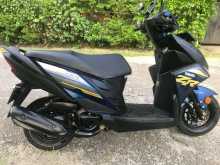 https://riyasewana.com/uploads/yamaha-ray-zr-91407254032.jpg