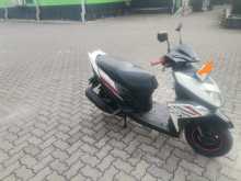 https://riyasewana.com/uploads/yamaha-ray-zr-918531713143.jpg