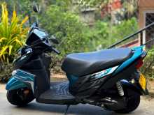 https://riyasewana.com/uploads/yamaha-ray-zr-98132613764.jpg