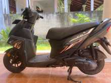 https://riyasewana.com/uploads/yamaha-rayzr-2515045913842.jpg