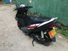 https://riyasewana.com/uploads/yamaha-rey-zr-710054613382.jpg