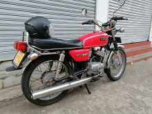 https://riyasewana.com/uploads/yamaha-rx-100-311654174862.jpg