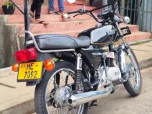 Yamaha RX 100 2005 Motorbike