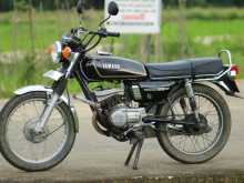 Yamaha RX100 2000 Motorbike