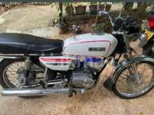 Yamaha Rx100 2000 Motorbike