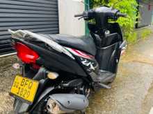 Yamaha Ray 2017 Motorbike