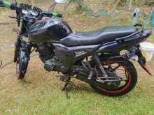https://riyasewana.com/uploads/yamaha-sz-20745404343.jpg