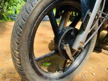 https://riyasewana.com/uploads/yamaha-sz-301311366126.jpg