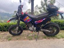 Yamaha TTR 2004 Motorbike