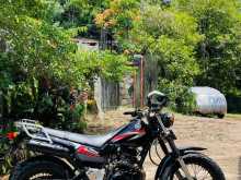 Yamaha TW 2015 Motorbike