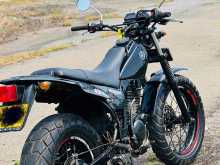 https://riyasewana.com/uploads/yamaha-tw-200-1118592923002.jpg