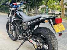 https://riyasewana.com/uploads/yamaha-tw-200-1619150422783.jpg