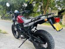https://riyasewana.com/uploads/yamaha-tw-200-16462422433.jpg