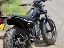 https://riyasewana.com/uploads/yamaha-tw-200-1712153919483.jpg