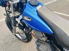 https://riyasewana.com/uploads/yamaha-tw-200-226151024103.jpg